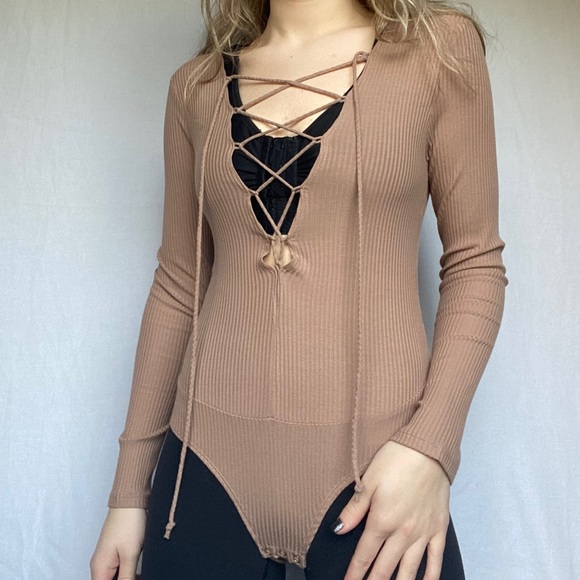 NWT Longsleeve Medium Tie Up Bodysuit - Picture 2 of 10